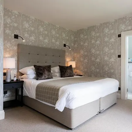 Carbis Bay And 4*