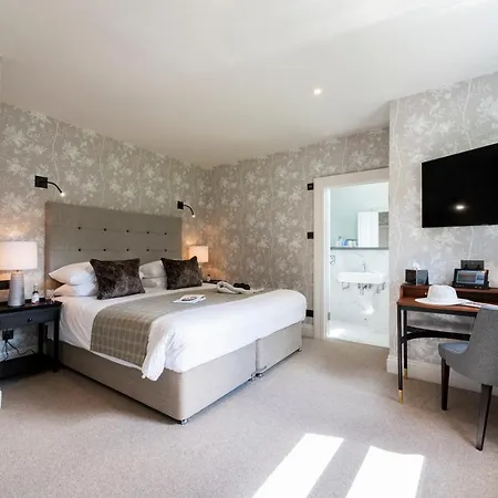 Otel Carbis Bay And 4*