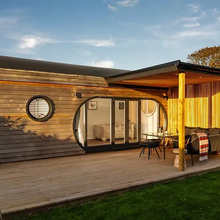 Carbis Bay And 4*