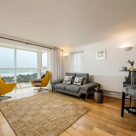 Carbis Bay And 4*